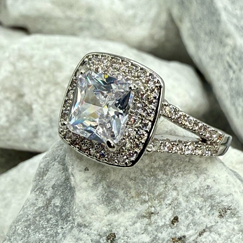 Sterling Silver 925 Cushion Halo CZ Split Shank Ring Size 6
